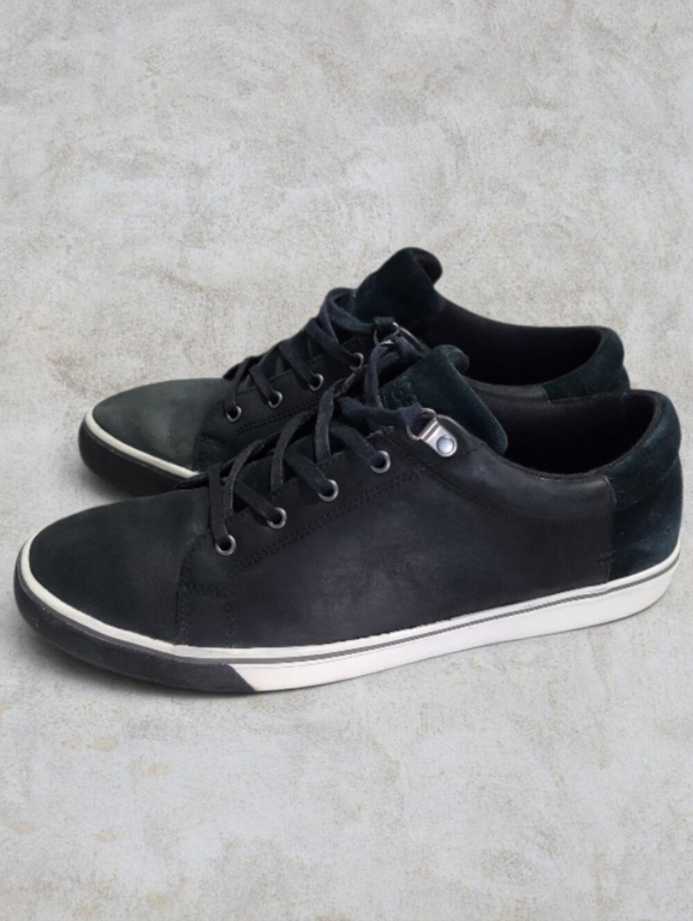 💋 UGG Brock II Waterproof Suede Leather Sneakers Black Men's 10.5